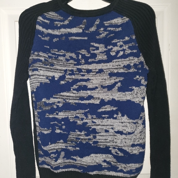 5 for $20 | SI-IAE Abstract Front Knitted Ribbed Sweater - Picture 2 of 12